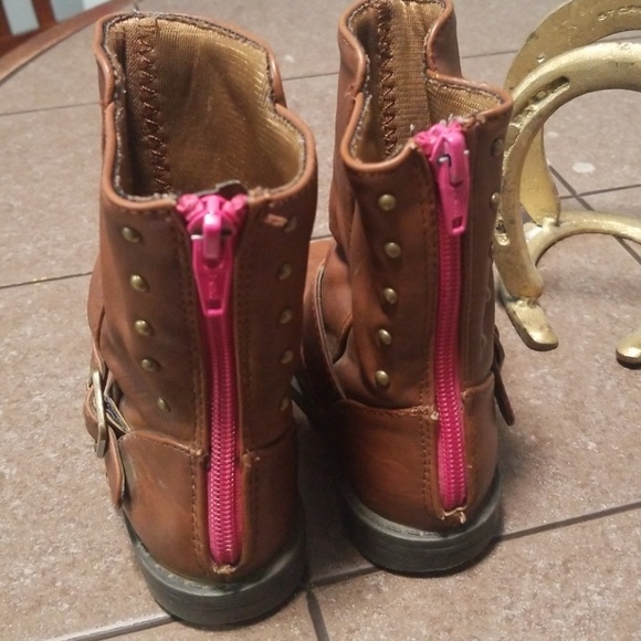 Kids shoes - Picture 2 of 3